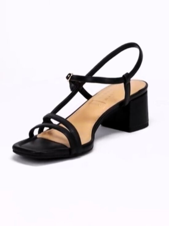 LC Lauren Conrad Shoes - Black Sandals Low Heel Chunky Lauren Conrad 8.5 NEW 💜 RET $55-